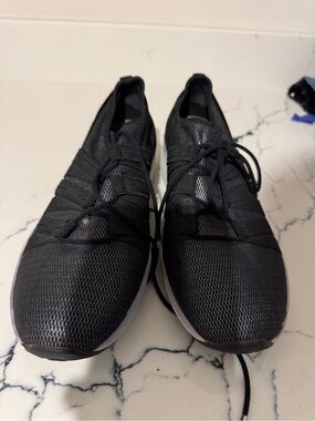Easy Spirit Women’s  Black Lightweight Knit Lace-Up Sneakers Size 8.5
